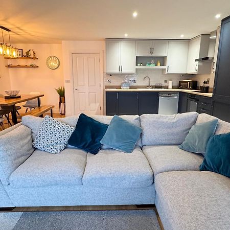 Sound Of The Sea - Penthouse In Portrush Apartment ภายนอก รูปภาพ