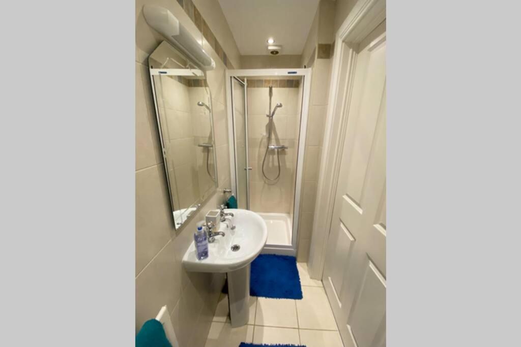 Sound Of The Sea - Penthouse In Portrush Apartment ภายนอก รูปภาพ