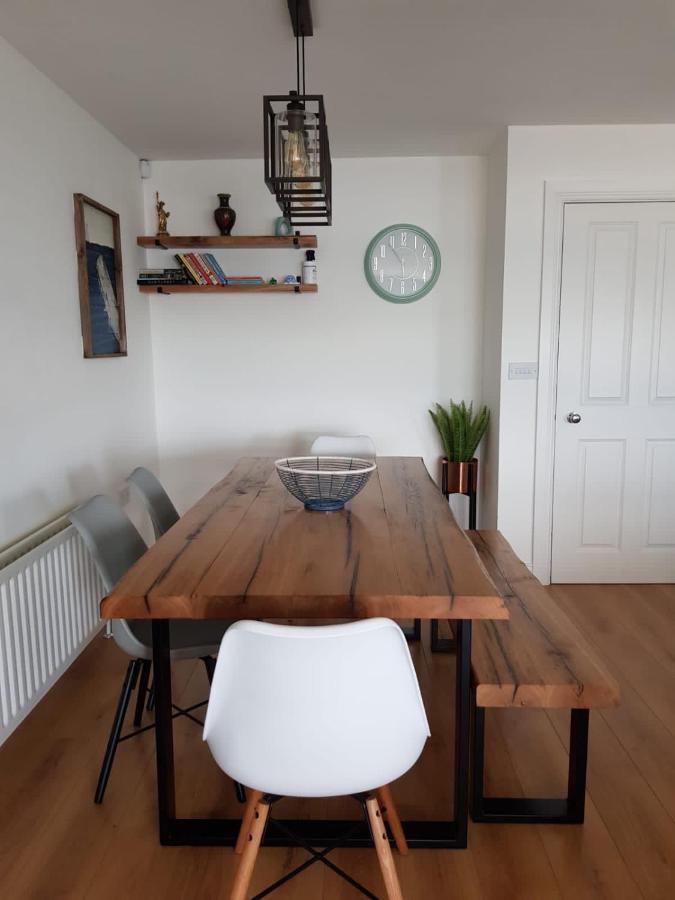 Sound Of The Sea - Penthouse In Portrush Apartment ภายนอก รูปภาพ