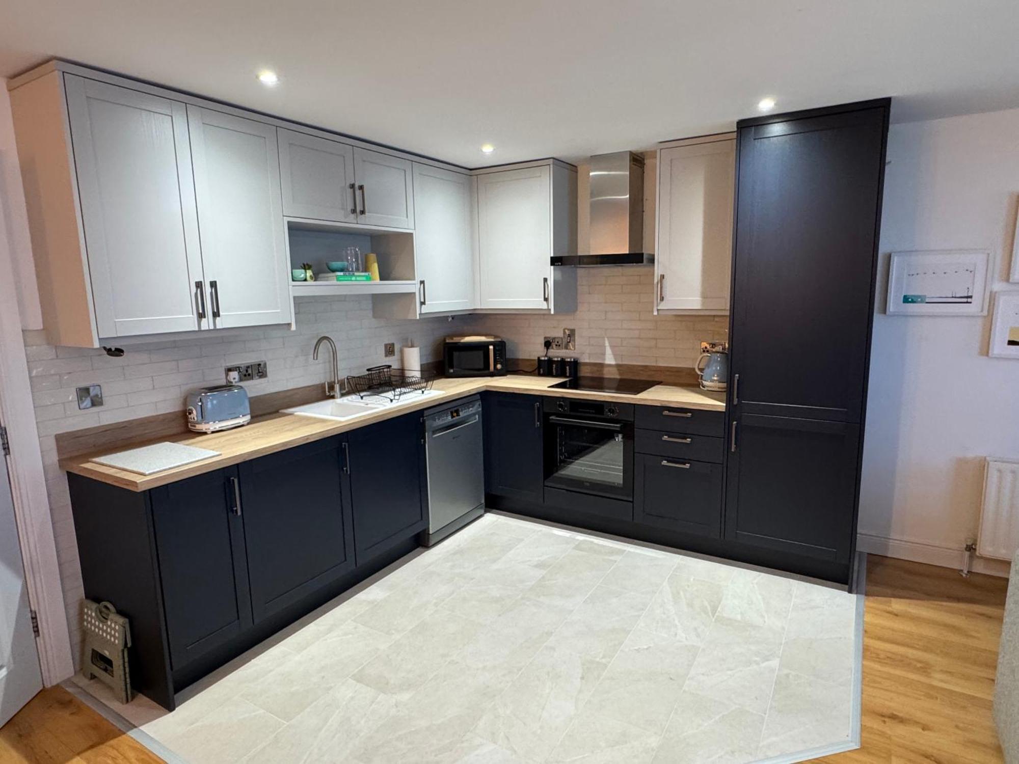 Sound Of The Sea - Penthouse In Portrush Apartment ภายนอก รูปภาพ