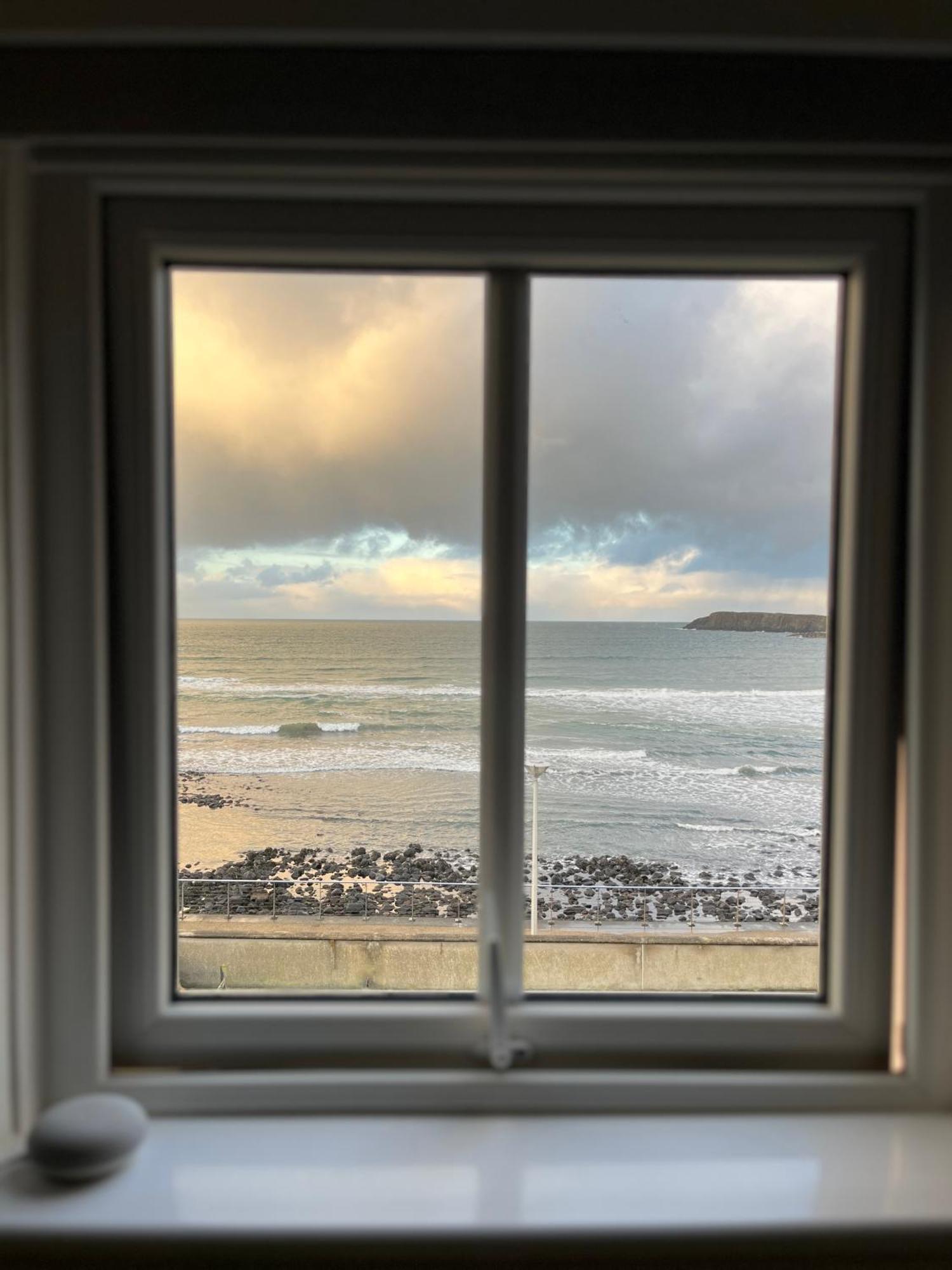 Sound Of The Sea - Penthouse In Portrush Apartment ภายนอก รูปภาพ