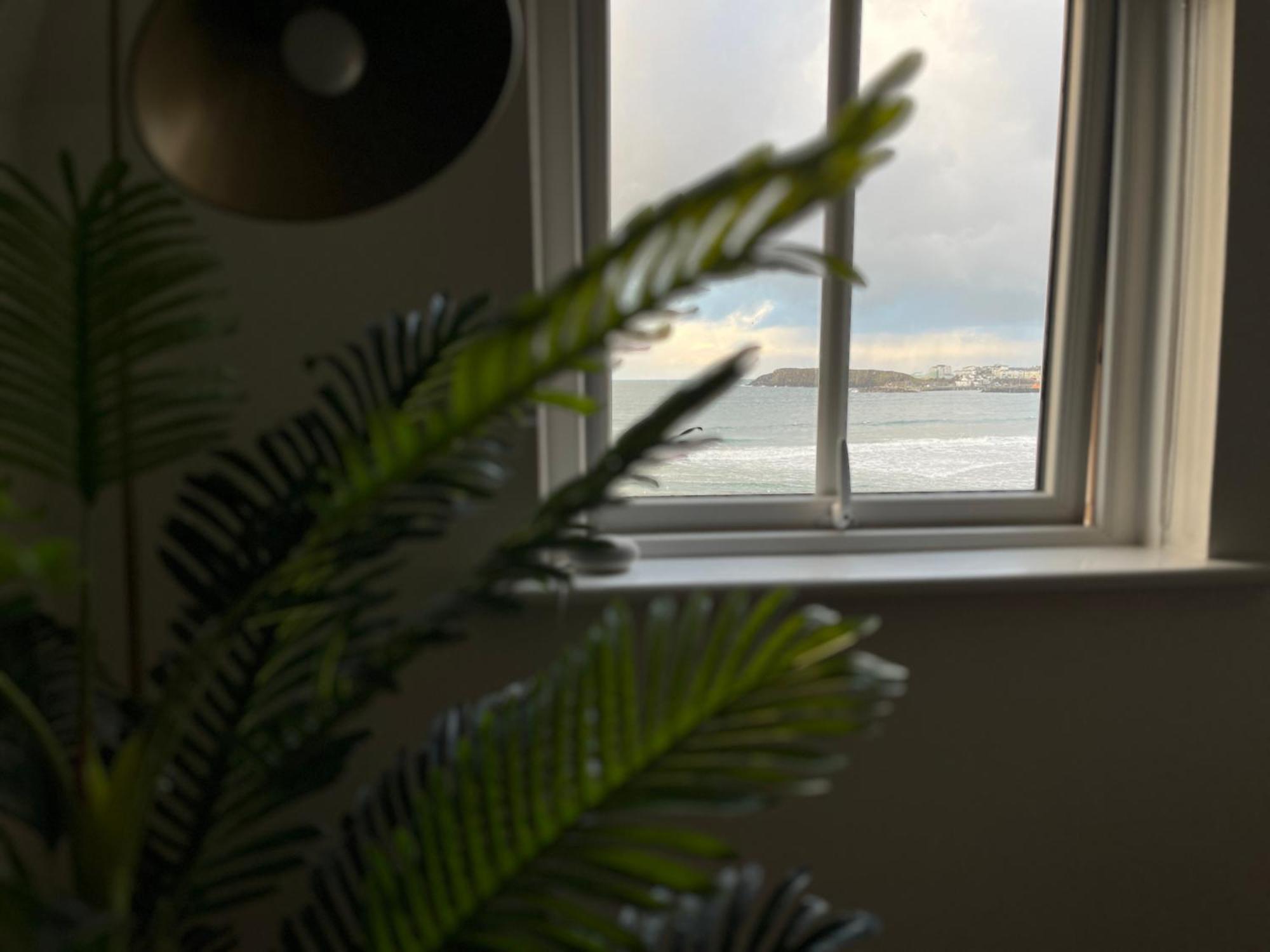Sound Of The Sea - Penthouse In Portrush Apartment ภายนอก รูปภาพ
