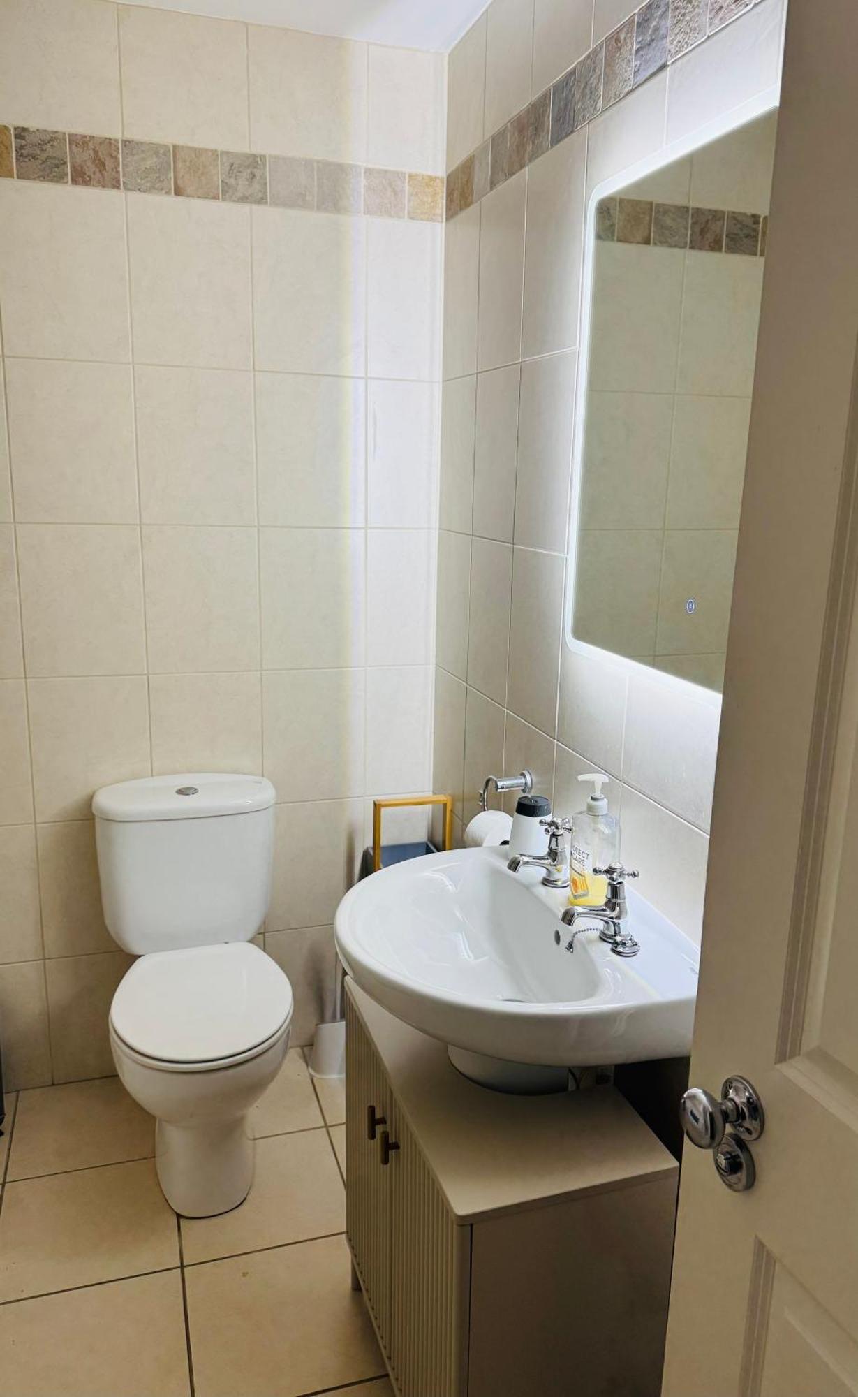 Sound Of The Sea - Penthouse In Portrush Apartment ภายนอก รูปภาพ